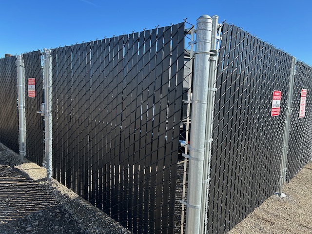 6′ black sprivacy slats